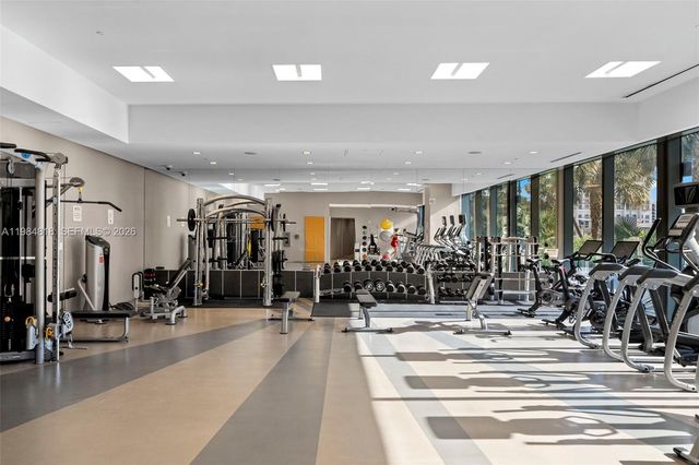 88 SW 7th St 809, Miami, FL 33130