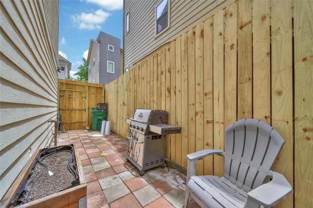 1612 W 25th Street, Houston, TX 77008