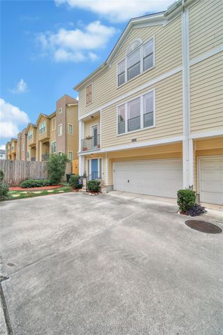 1612 W 25th Street, Houston, TX 77008