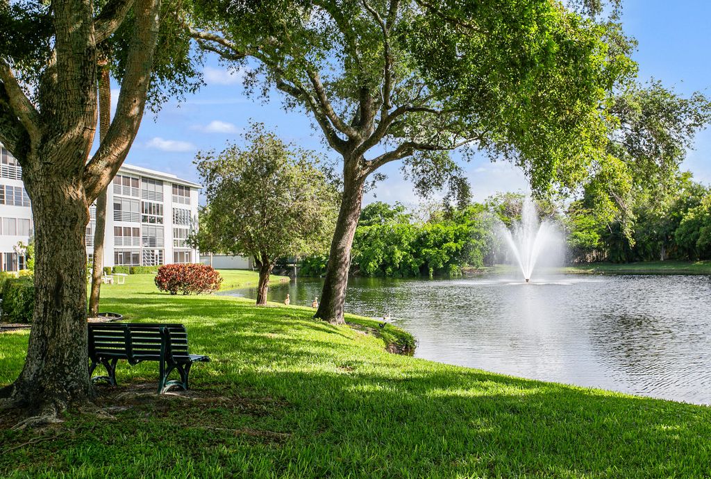 2502 Antigua Terrace F4, Coconut Creek, FL 33066