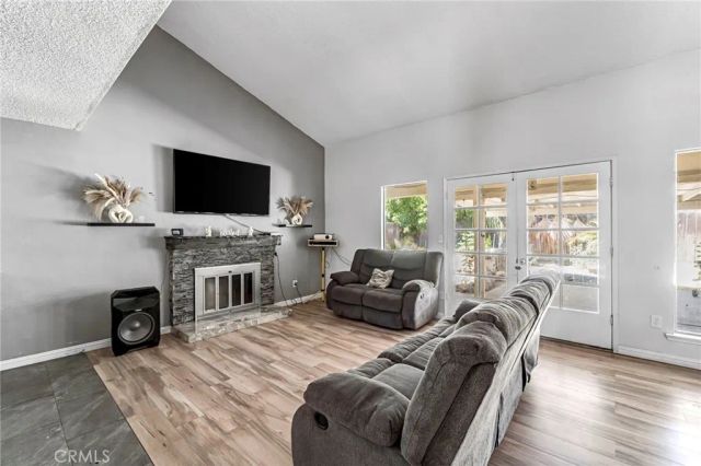 4883 E Geary Street, Fresno, CA 93725