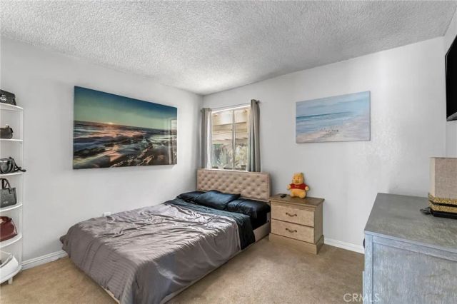 4883 E Geary Street, Fresno, CA 93725