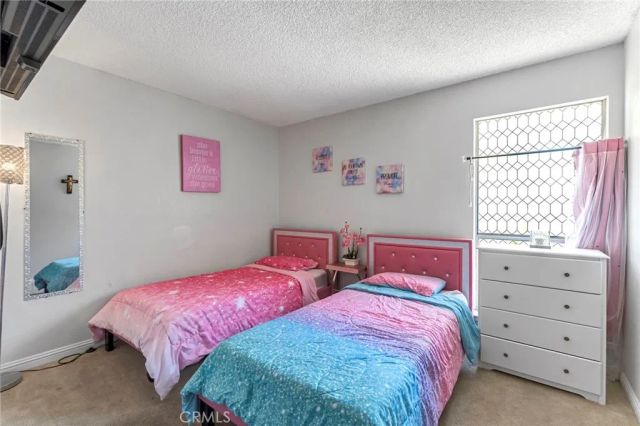 4883 E Geary Street, Fresno, CA 93725