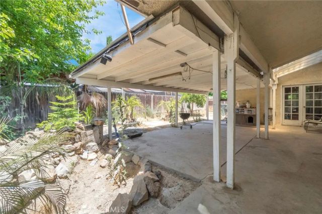 4883 E Geary Street, Fresno, CA 93725