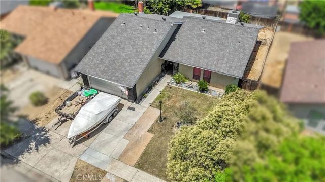 4883 E Geary Street, Fresno, CA 93725