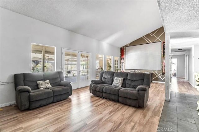 4883 E Geary Street, Fresno, CA 93725