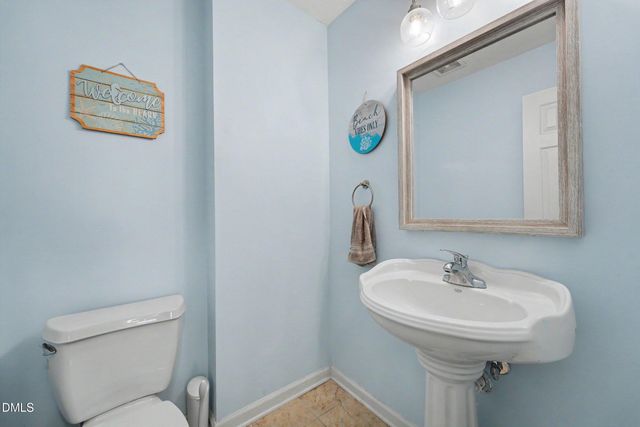 5838 Cornfield Avenue, Fayetteville, NC 28314