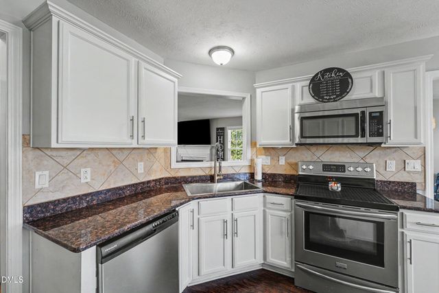 5838 Cornfield Avenue, Fayetteville, NC 28314