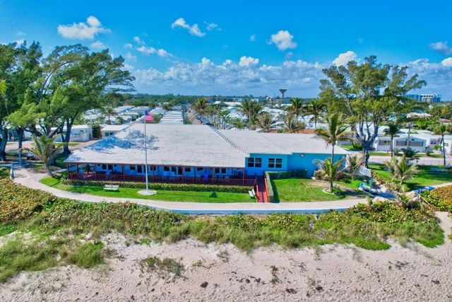18 Juniper Drive J, Briny Breezes, FL 33435