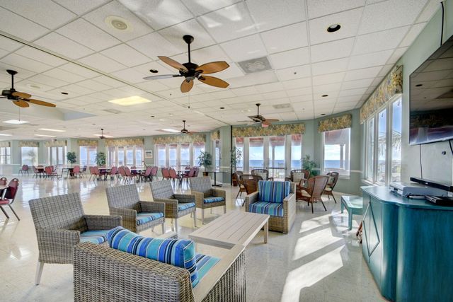 18 Juniper Drive J, Briny Breezes, FL 33435