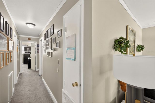 8404 SANDSTONE COURT, Tampa, FL 33615