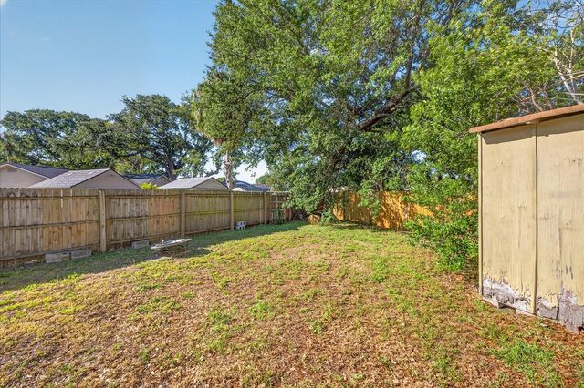 8404 SANDSTONE COURT, Tampa, FL 33615