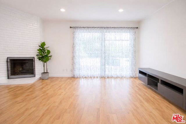 10550 Woldrich Street, Sylmar, CA 91342