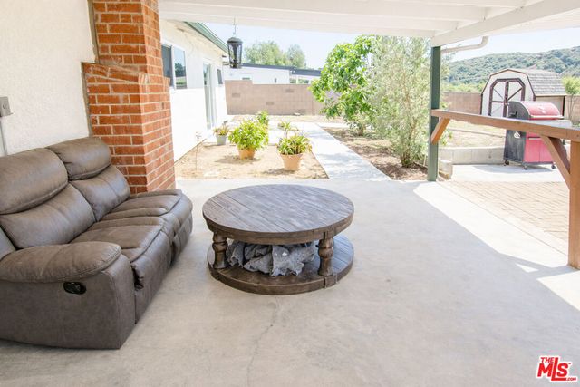 10550 Woldrich Street, Sylmar, CA 91342