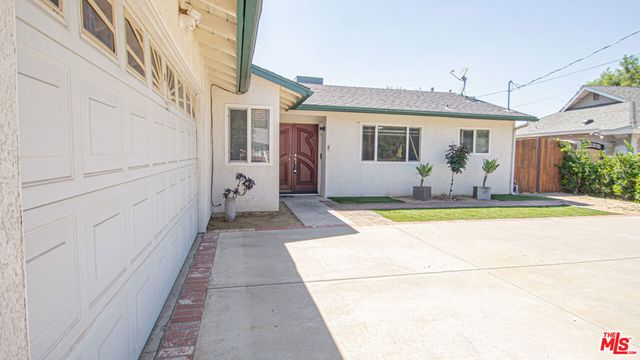 10550 Woldrich Street, Sylmar, CA 91342