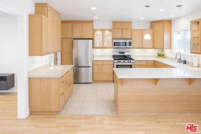10550 Woldrich Street, Sylmar, CA 91342