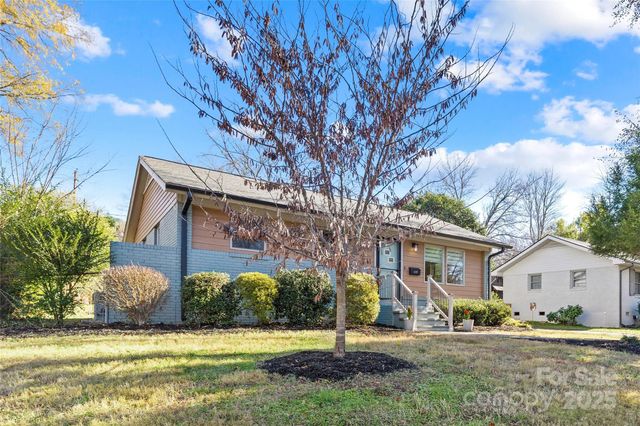 4017 Abbeydale Drive, Charlotte, NC 28205