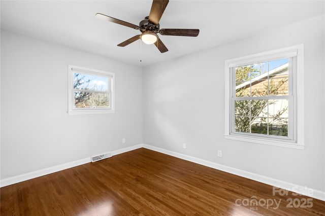 4017 Abbeydale Drive, Charlotte, NC 28205