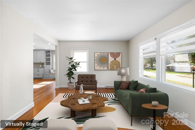 4017 Abbeydale Drive, Charlotte, NC 28205