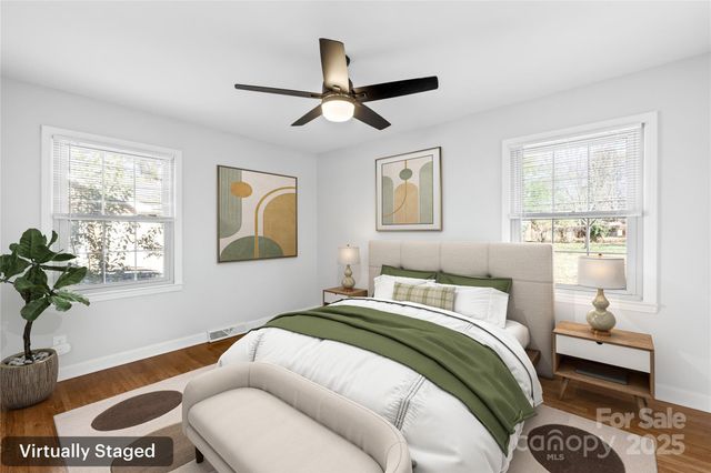 4017 Abbeydale Drive, Charlotte, NC 28205