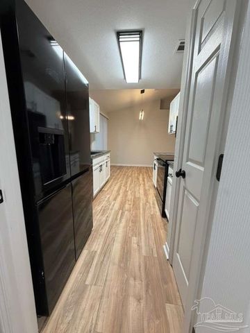 5327 Overbrook Dr, Milton, FL 32570