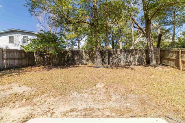 5327 Overbrook Dr, Milton, FL 32570