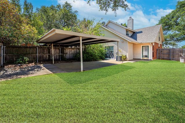 2702 Stratford Court, Euless, TX 76039