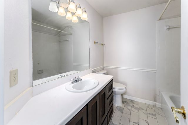 2702 Stratford Court, Euless, TX 76039