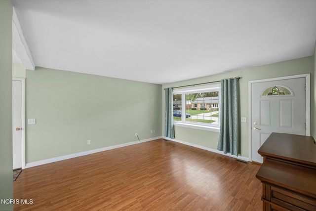 1736 Parkway Drive, North, Maumee, OH 43537