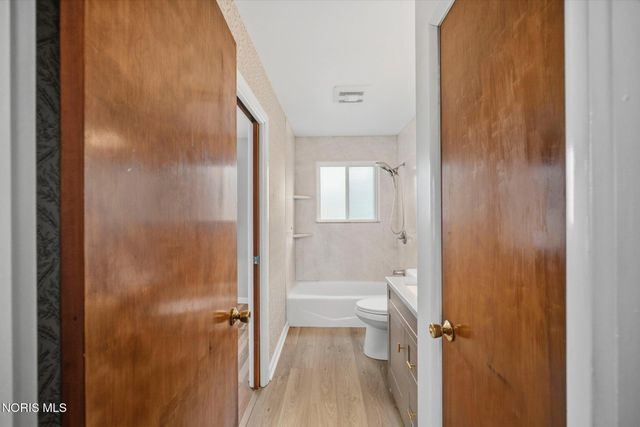 1736 Parkway Drive, North, Maumee, OH 43537