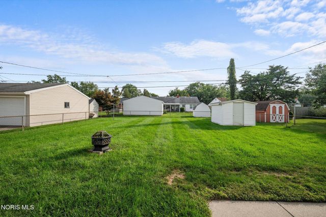 1736 Parkway Drive, North, Maumee, OH 43537