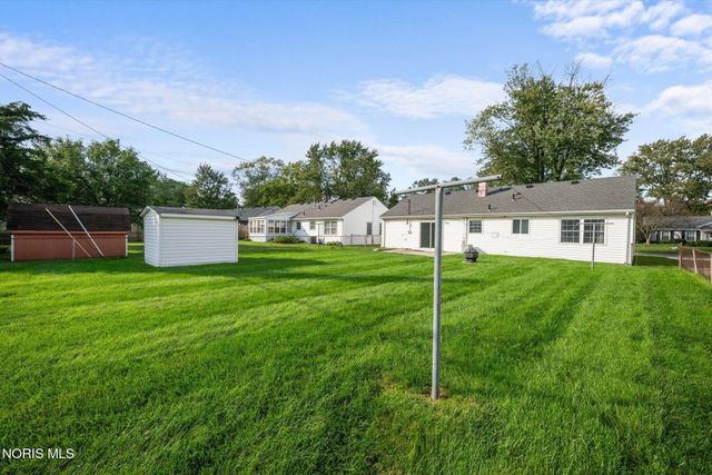 1736 Parkway Drive, North, Maumee, OH 43537