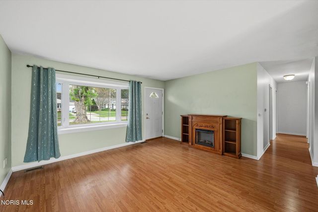 1736 Parkway Drive, North, Maumee, OH 43537