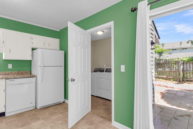 7838 Nummie Court, North Charleston, SC 29418