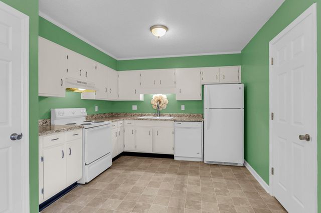 7838 Nummie Court, North Charleston, SC 29418