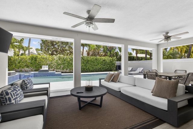 2760 White Wing Lane, West Palm Beach, FL 33409