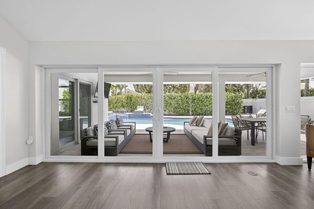 2760 White Wing Lane, West Palm Beach, FL 33409