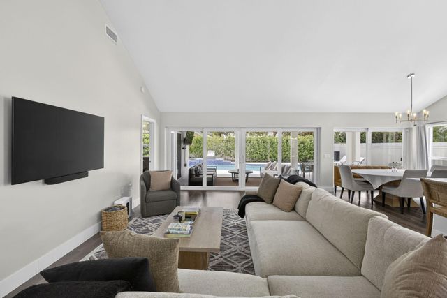 2760 White Wing Lane, West Palm Beach, FL 33409