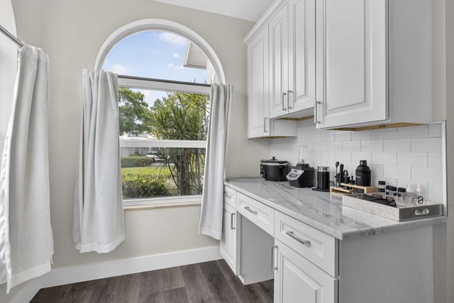 2760 White Wing Lane, West Palm Beach, FL 33409