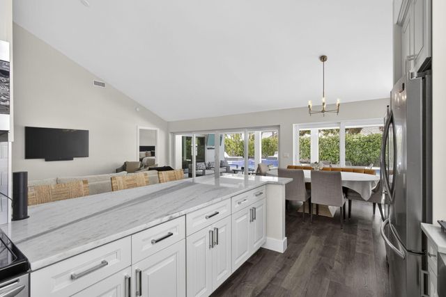 2760 White Wing Lane, West Palm Beach, FL 33409