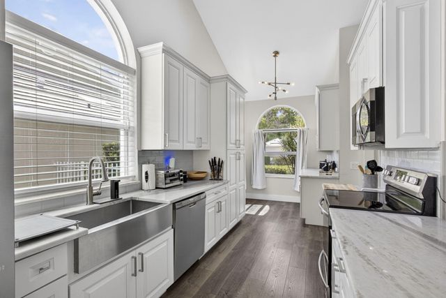 2760 White Wing Lane, West Palm Beach, FL 33409