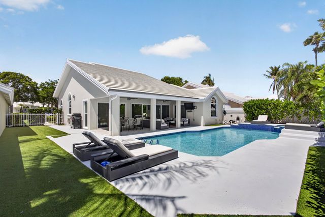 2760 White Wing Lane, West Palm Beach, FL 33409