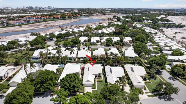 2760 White Wing Lane, West Palm Beach, FL 33409