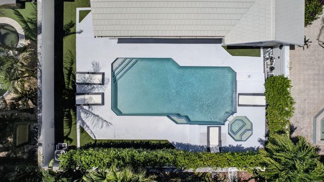 2760 White Wing Lane, West Palm Beach, FL 33409