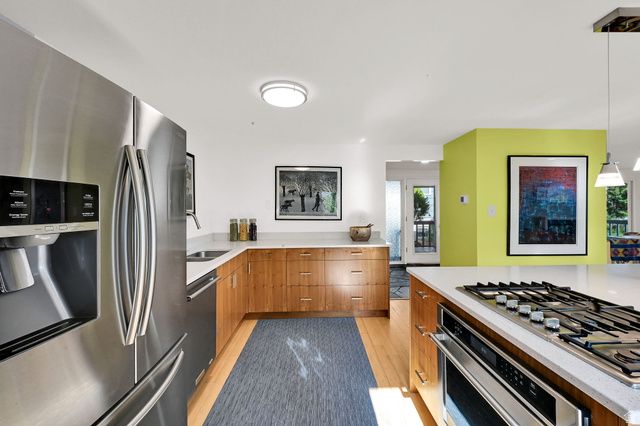 621 E 11TH AVE, Salt Lake City, UT 84103