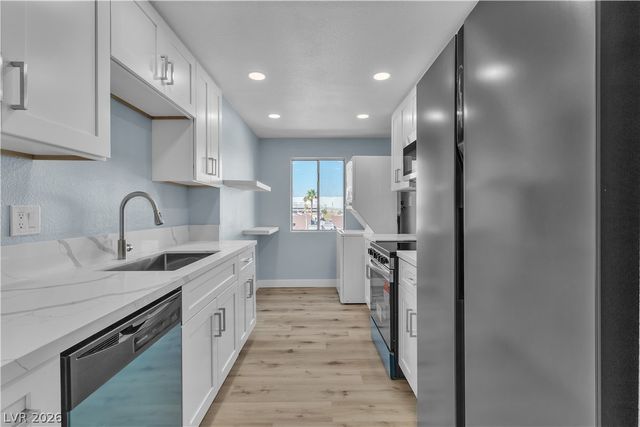 725 North Royal Crest Circle 237, Las Vegas, NV 89169