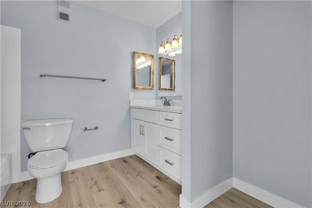 725 North Royal Crest Circle 237, Las Vegas, NV 89169