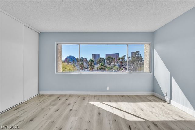 725 North Royal Crest Circle 237, Las Vegas, NV 89169