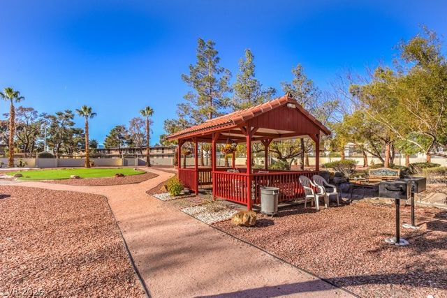 725 North Royal Crest Circle 237, Las Vegas, NV 89169