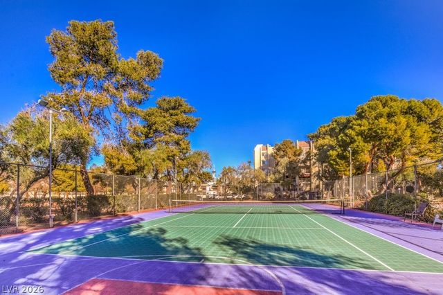 725 North Royal Crest Circle 237, Las Vegas, NV 89169